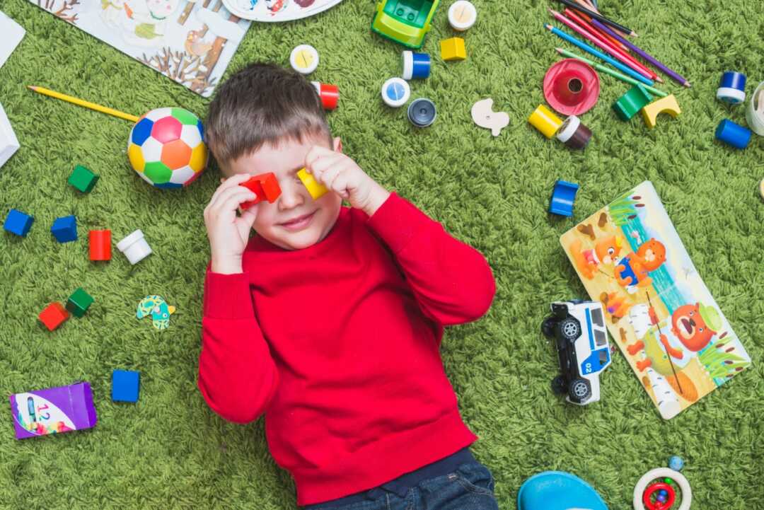 Como escolher o brinquedo ideal para cada faixa etária?