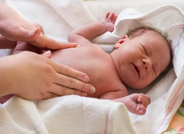 Cólicas em recém-nascidos: Dicas para lidar com isso